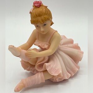 Geo Z Lefton: “1999” Resin Little Girl Ballerina Figurine (# 13020) in Pink Tutu